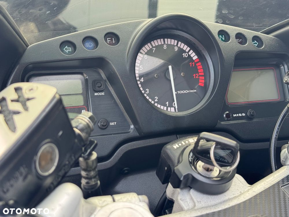Honda CBR - 33