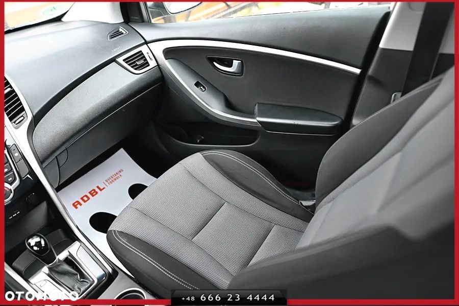 Hyundai i30 blue Kombi 1.6 CRDi DCT Passion - 20