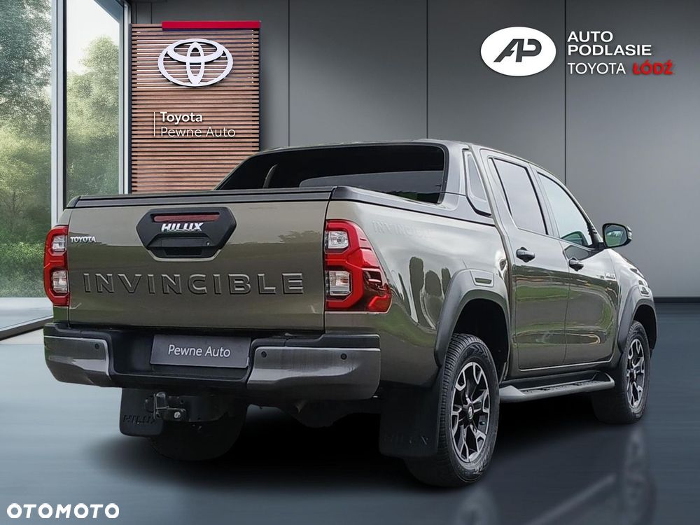 Toyota Hilux 2.8 D-4D Double Cab Invincible Sport 4x4 - 7