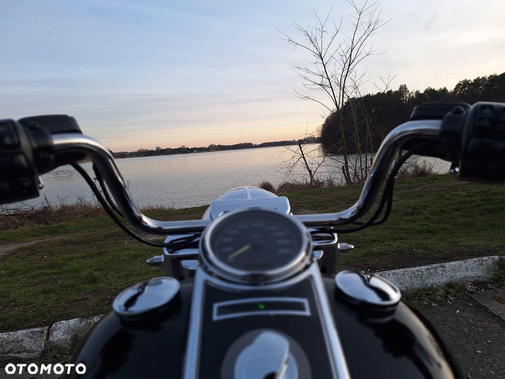Harley-Davidson Touring Road King - 14