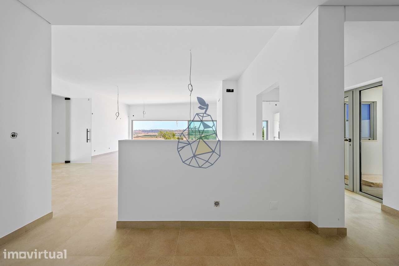 Moradia  de Arquitetura Contemporânea -Pronta a  Habitar  - Montes de - Grande imagem: 4/53