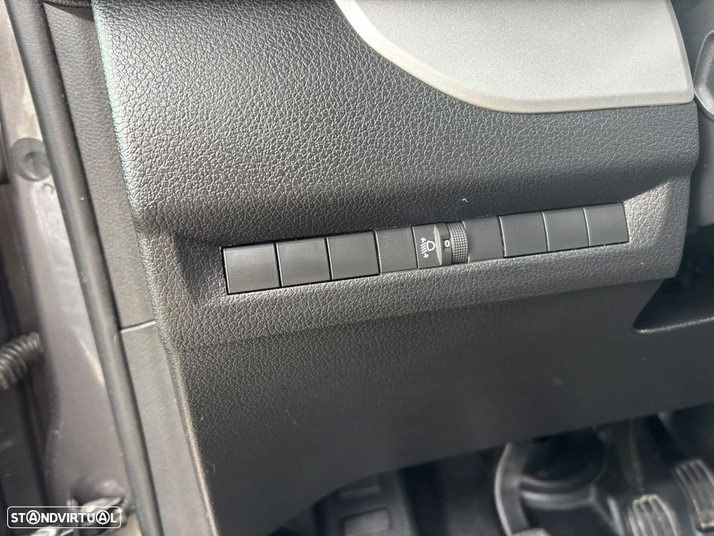 Peugeot Expert 1.5 BlueHDi L2H1 Semi-Vidrado - 25