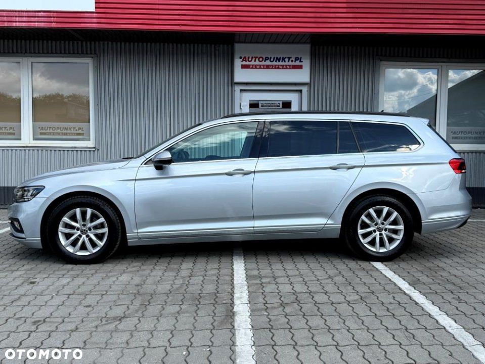 Volkswagen Passat - 2