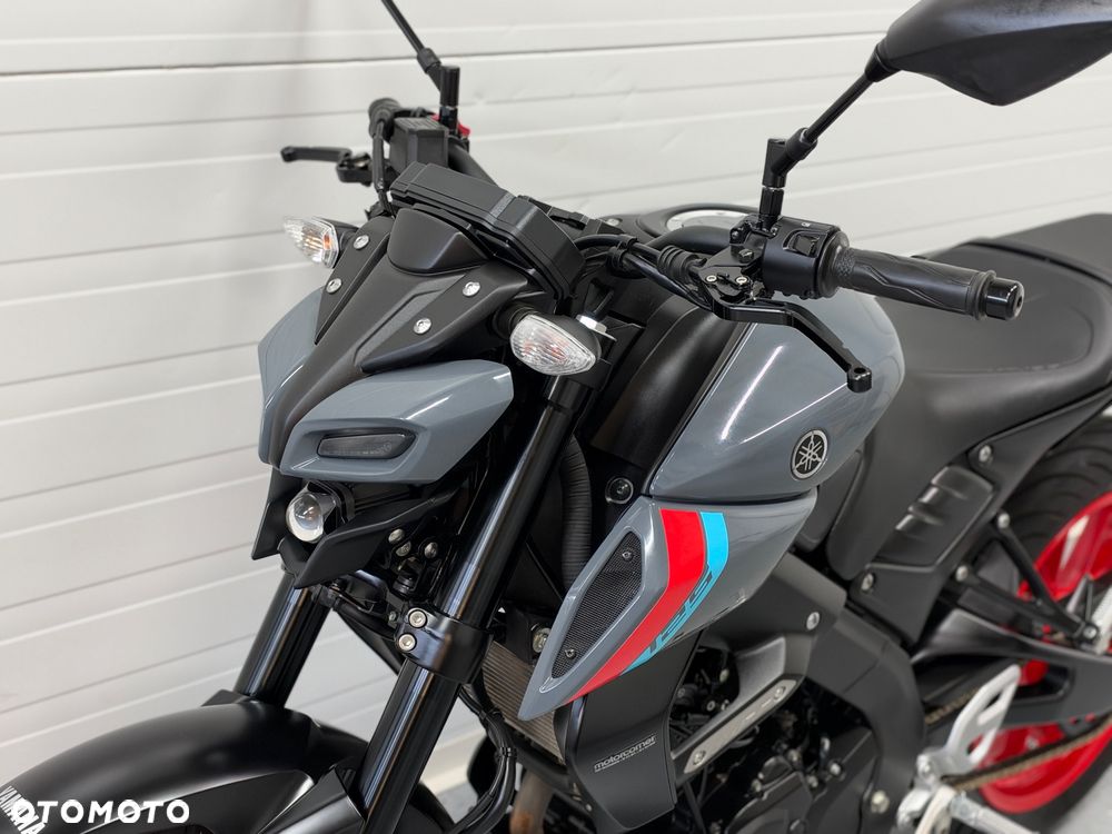 Yamaha MT - 32