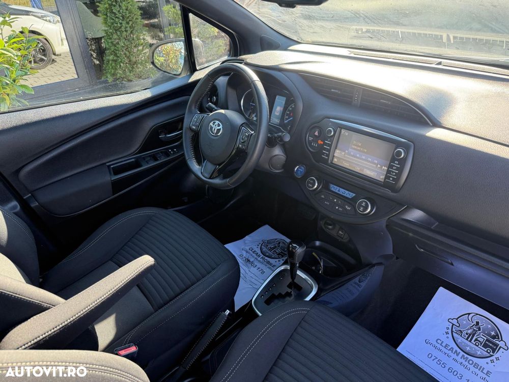 Toyota Yaris - 8