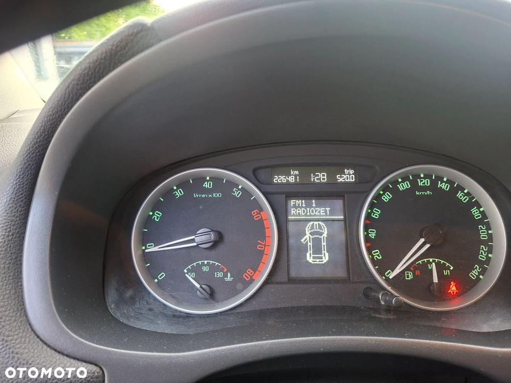 Skoda Roomster 1.4 16V PLUS EDITION - 11
