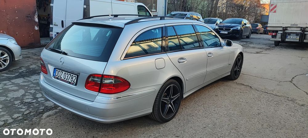 Mercedes-Benz Klasa E 320 CDI 4Matic Automatik Avantgarde DPF - 6