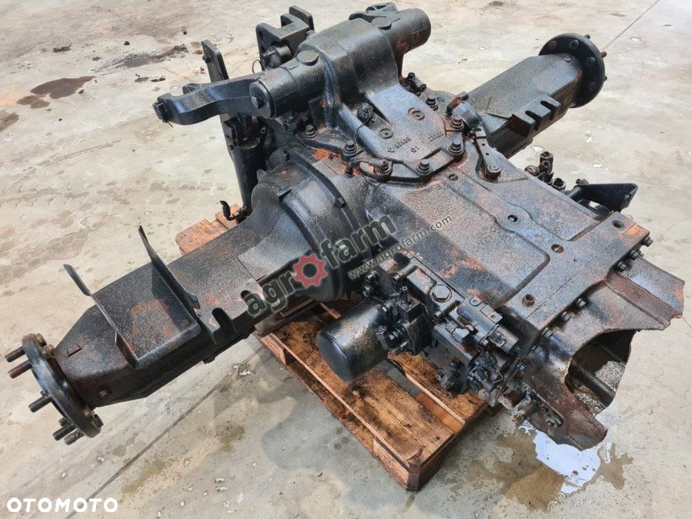 Tylny most Massey Ferguson 5445 851B9 - 4
