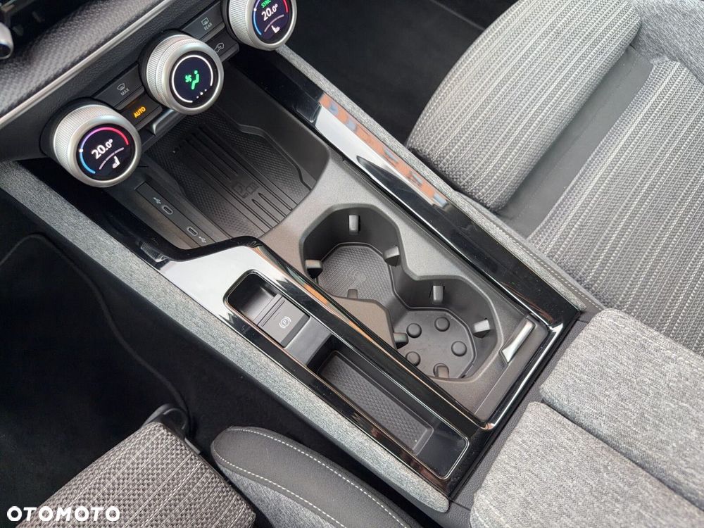 Skoda Superb 1.5 TSI mHEV Selection DSG - 22