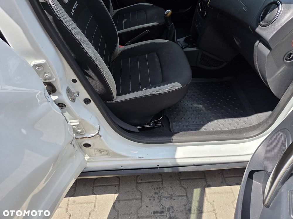 Dacia Sandero Stepway 1.5 dCi Laureate S&S - 13