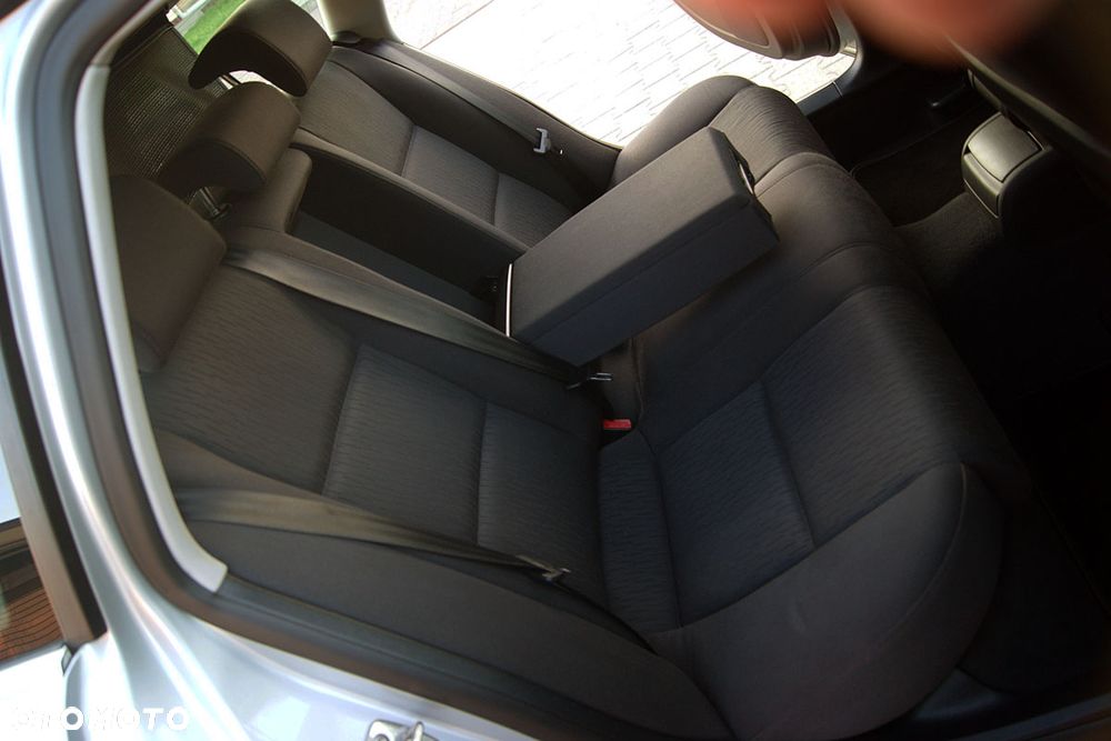 Audi A4 Avant 2.0 TDI - 38