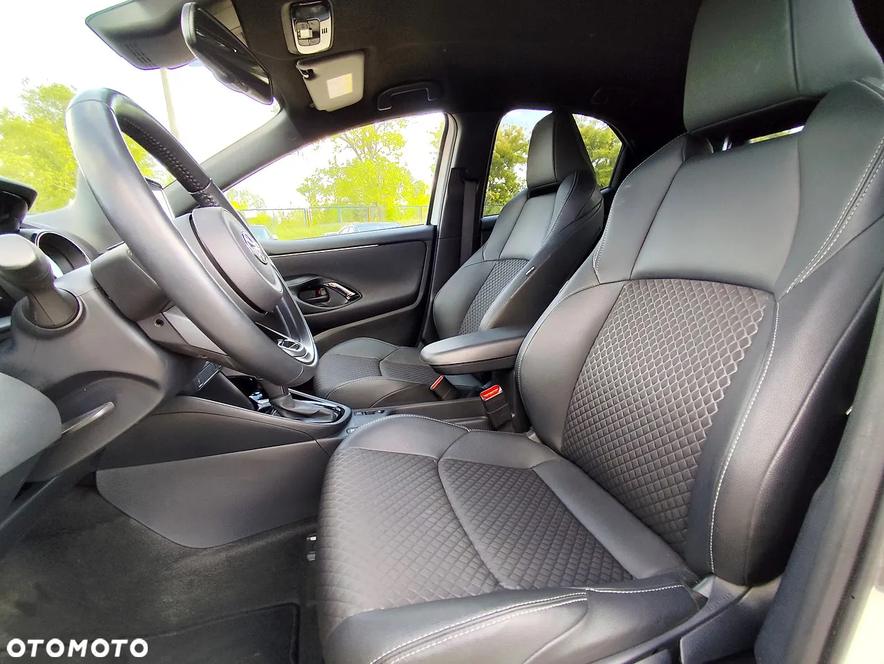 Toyota Yaris Hybrid 1.5 Premiere Edition - 7