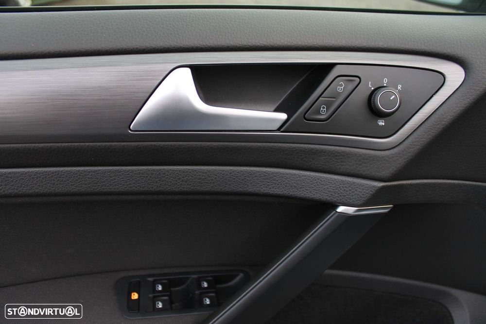 VW e-Golf AC/DC - 7