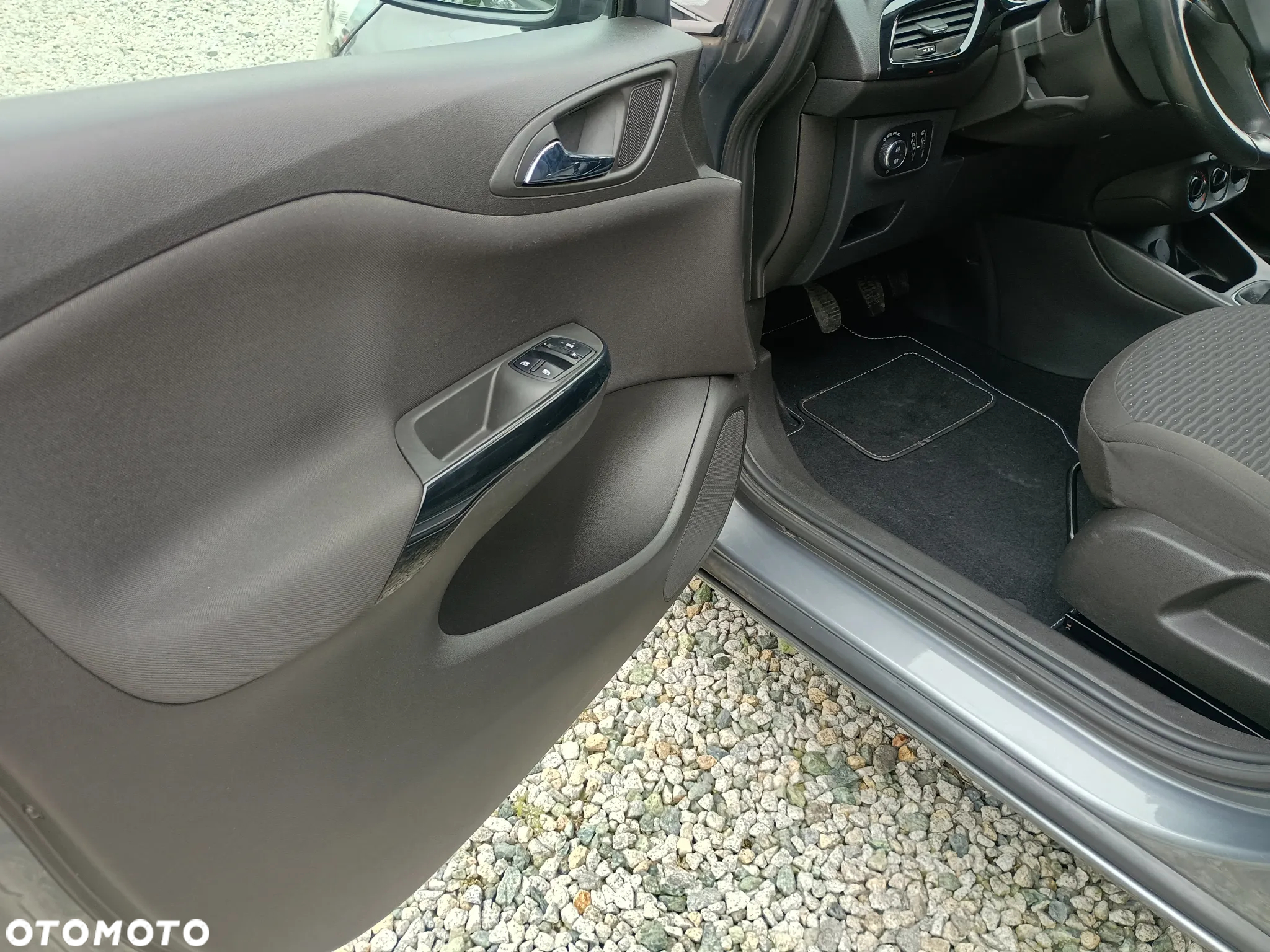 Opel Corsa 1.4 Enjoy - 22