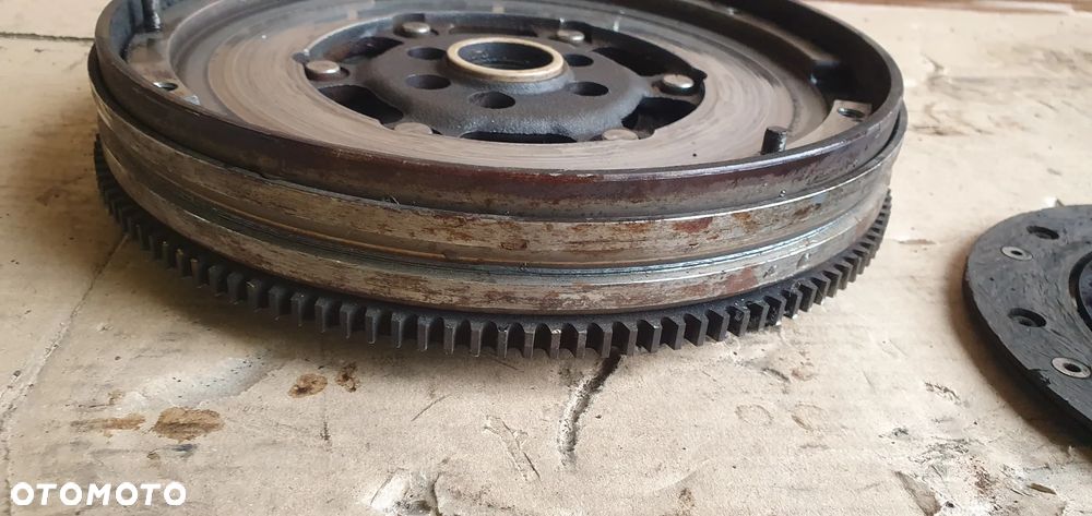 Sprzęgło dwumas koło dwumasowe tarcza docisk Audi A4 B6 1.6 - 3