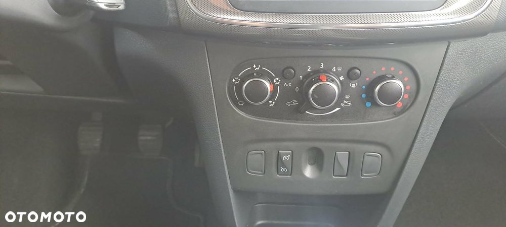 Dacia Sandero 0.9 TCe Laureate - 9