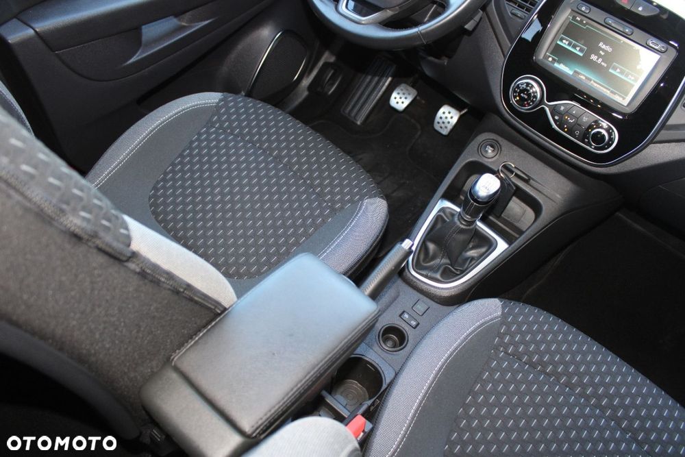 Renault Captur - 28