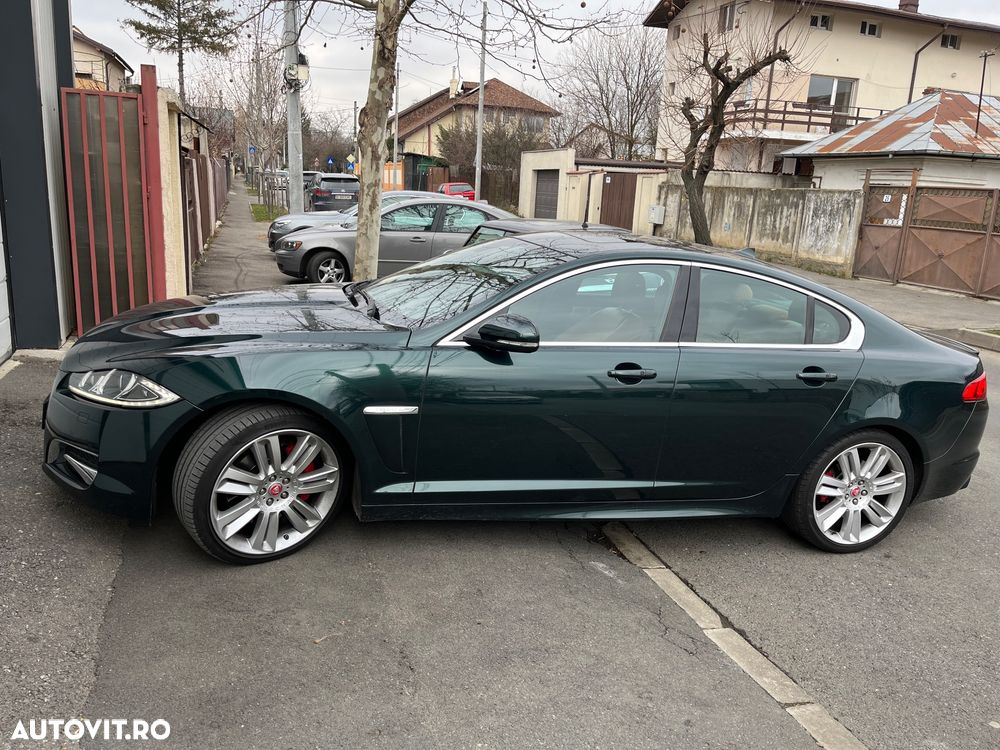 Jaguar XF 3.0D S Portfolio - 14