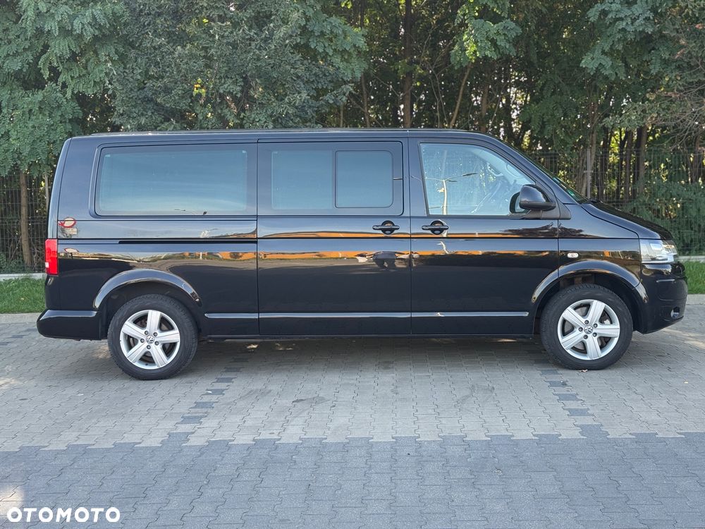 Volkswagen Caravelle - 9