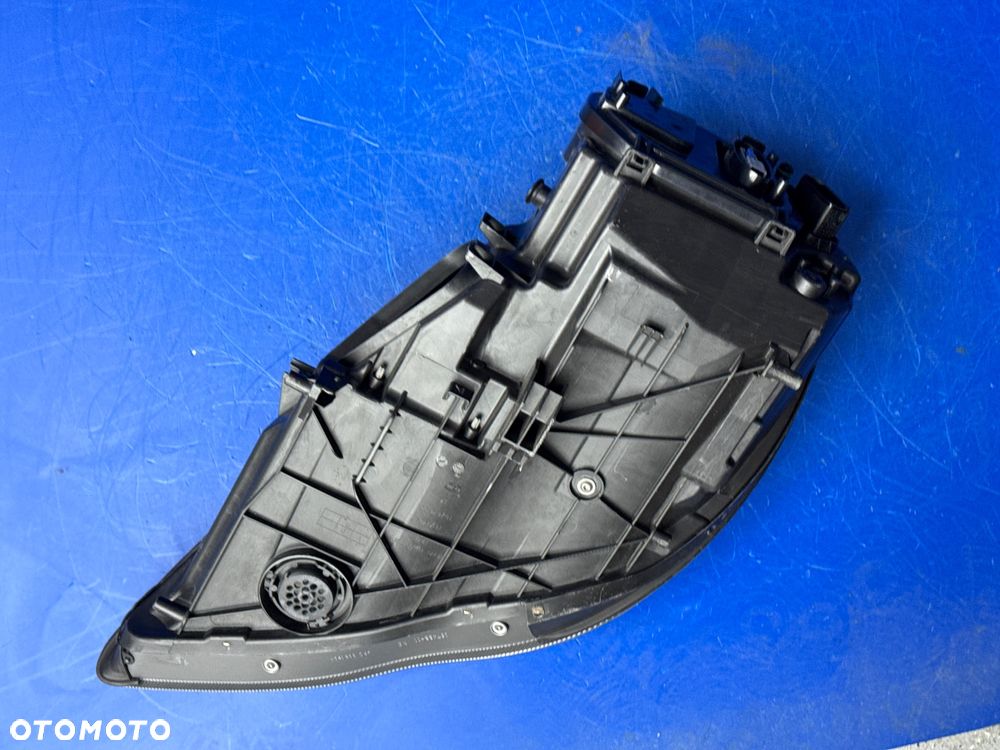 PRAWY BI XENON SKRETNY PORSCHE PANAMERA 970 EUROPA - 7