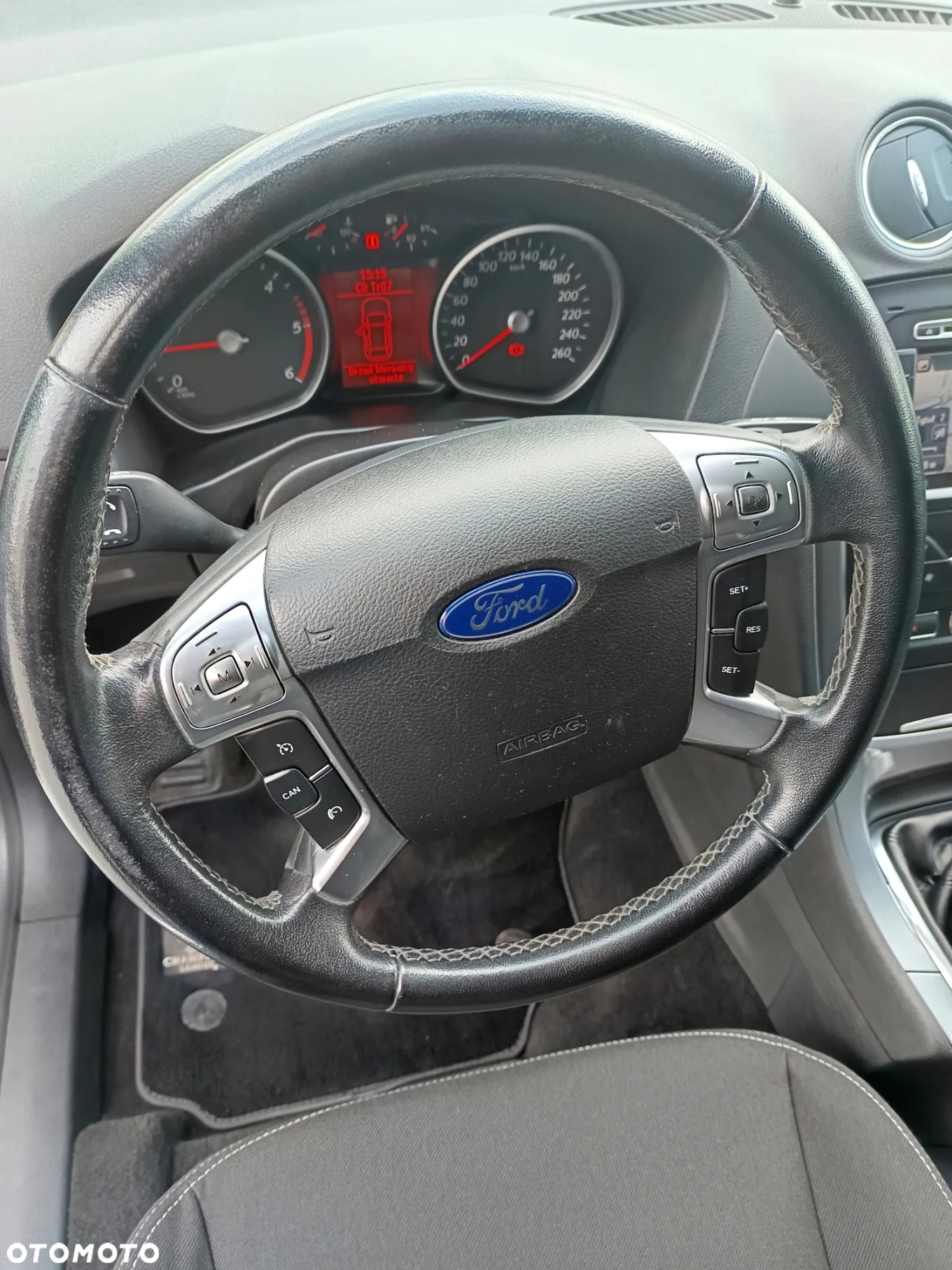 Ford Mondeo - 26