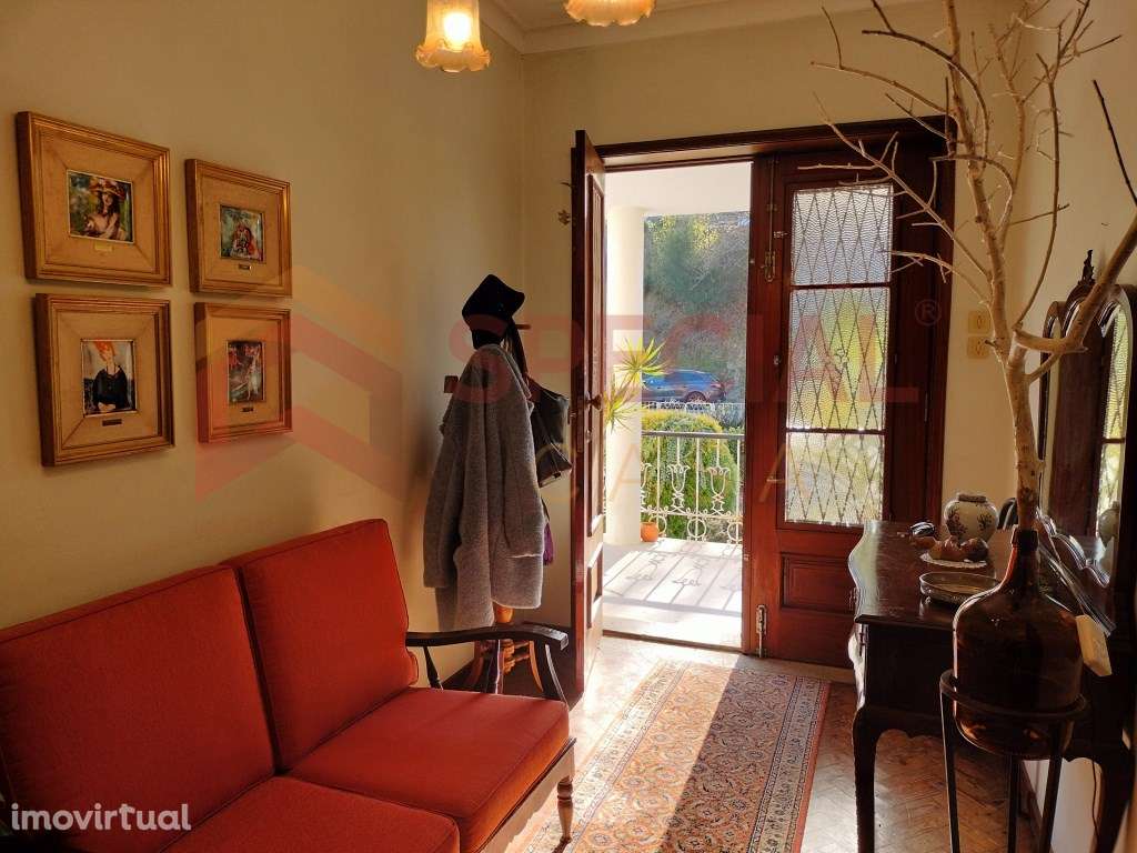 Moradia T7 inserida em terreno de 1950m2 no centro dos Carvalhos, P... - Grande imagem: 4/60