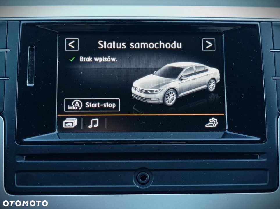 Volkswagen Passat - 36
