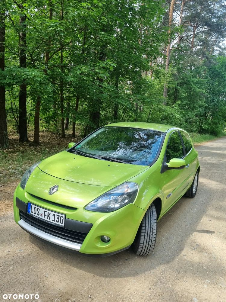 Renault Clio 1.2 16V Emotion - 34
