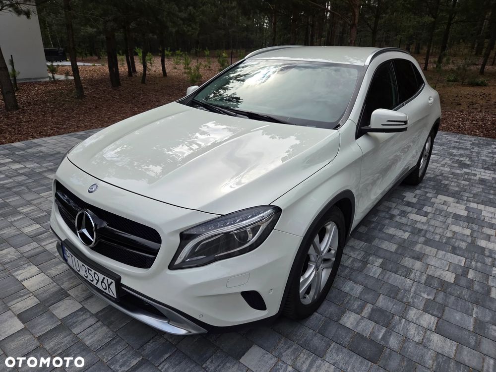 Mercedes-Benz GLA - 1