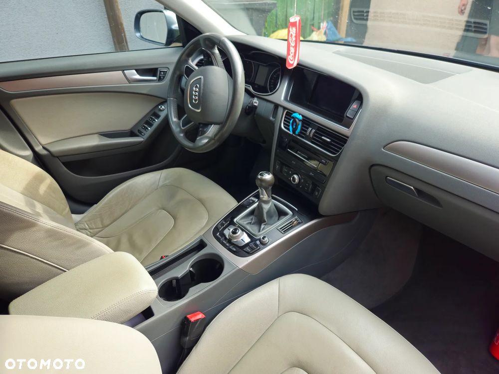 Audi A4 ver-avant-2-0-tdi-116g-dpf-ambition - 14