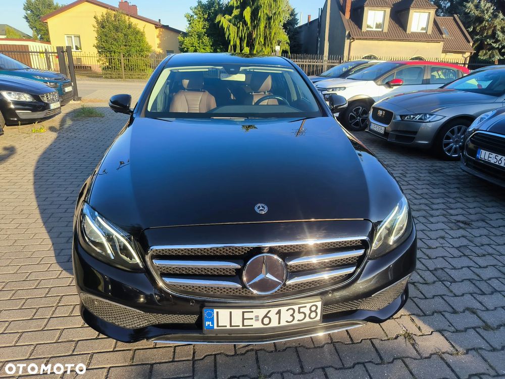 Mercedes-Benz Klasa E 200 d 9G-TRONIC - 28
