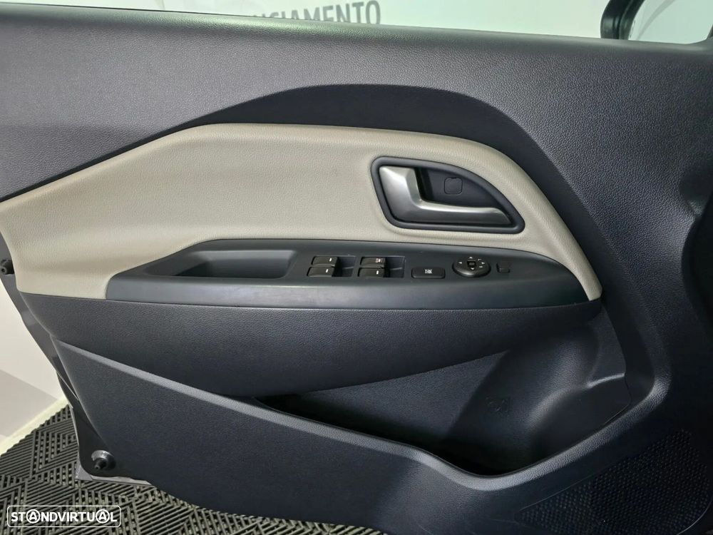 Kia Rio 1.2 CVVT Prime - 17