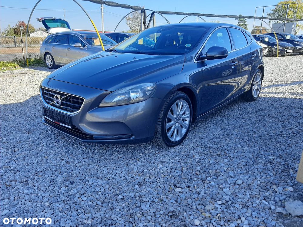 Volvo V40 D2 Momentum - 8