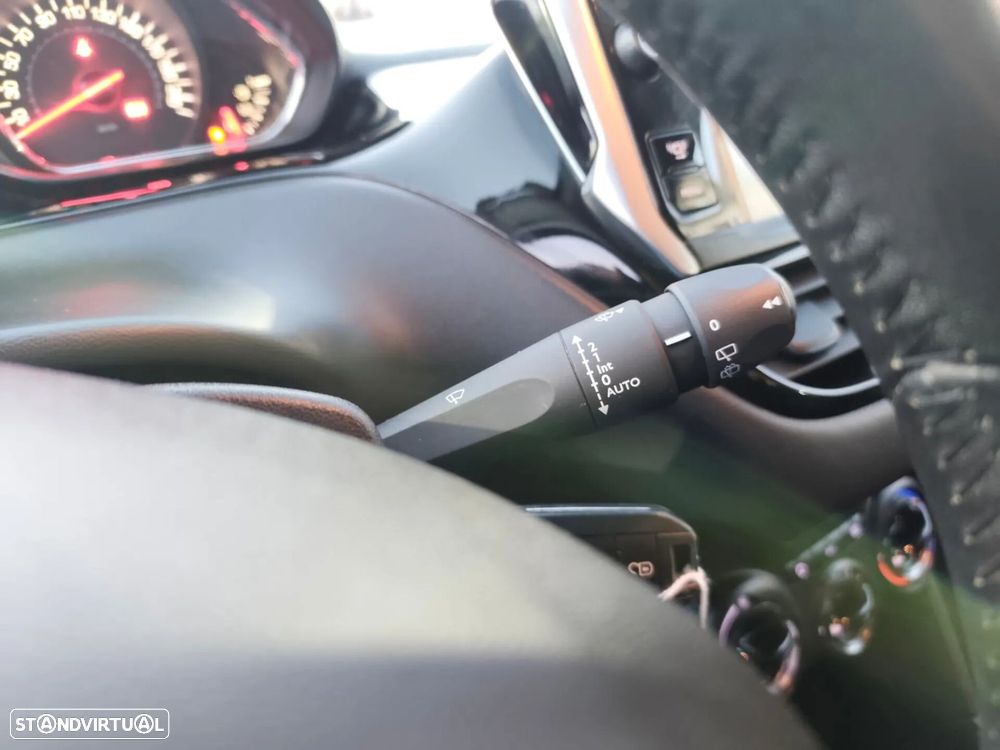Peugeot 208 1.4 HDi Active - 16