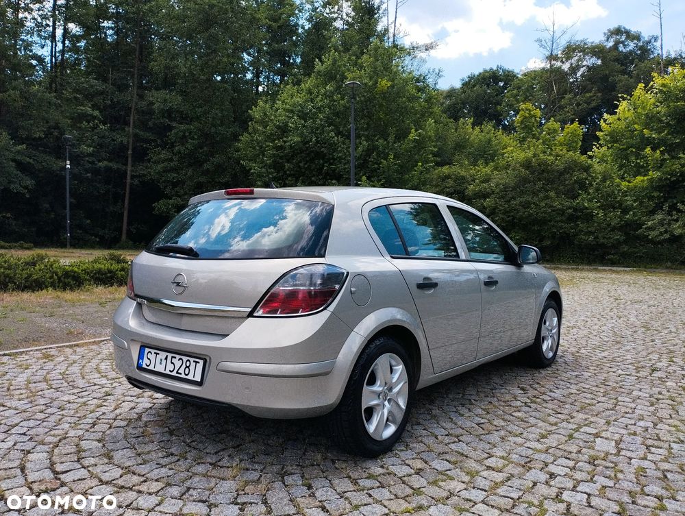 Opel Astra 1.4 Essentia - 3