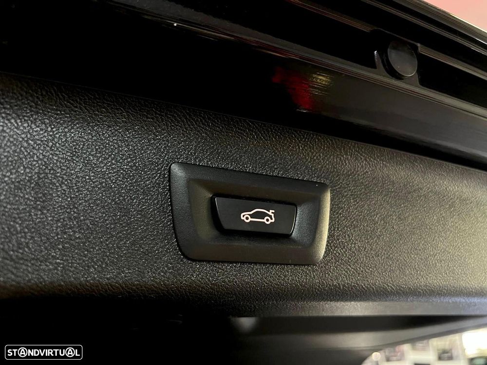 BMW 530 e Pack Desportivo M - 40