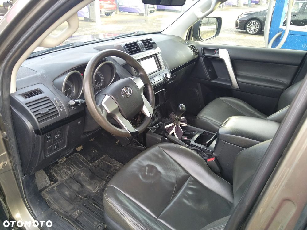 Toyota Land Cruiser LC 2.8 D-4D Entry - 11