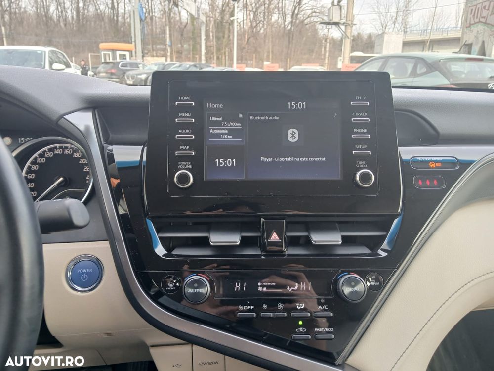 Toyota Camry 2.5 Dynamic - 11