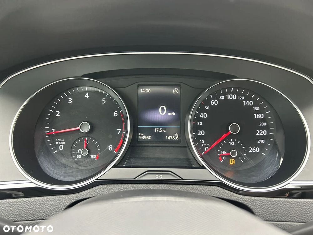 Volkswagen Passat Variant 1.5 TSI EVO Business - 25