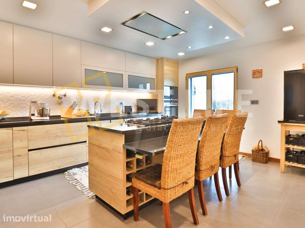 Apartamento T4 Duplex - A 2 km da praia - Torres Vedras. - Grande imagem: 5/28
