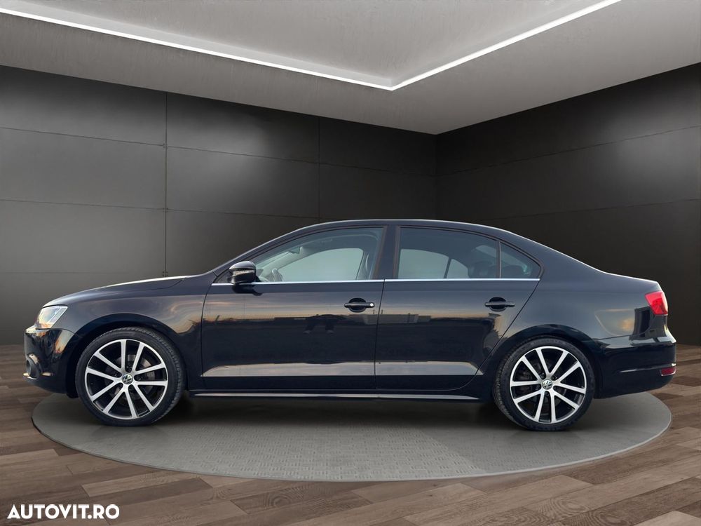 Volkswagen Jetta - 18