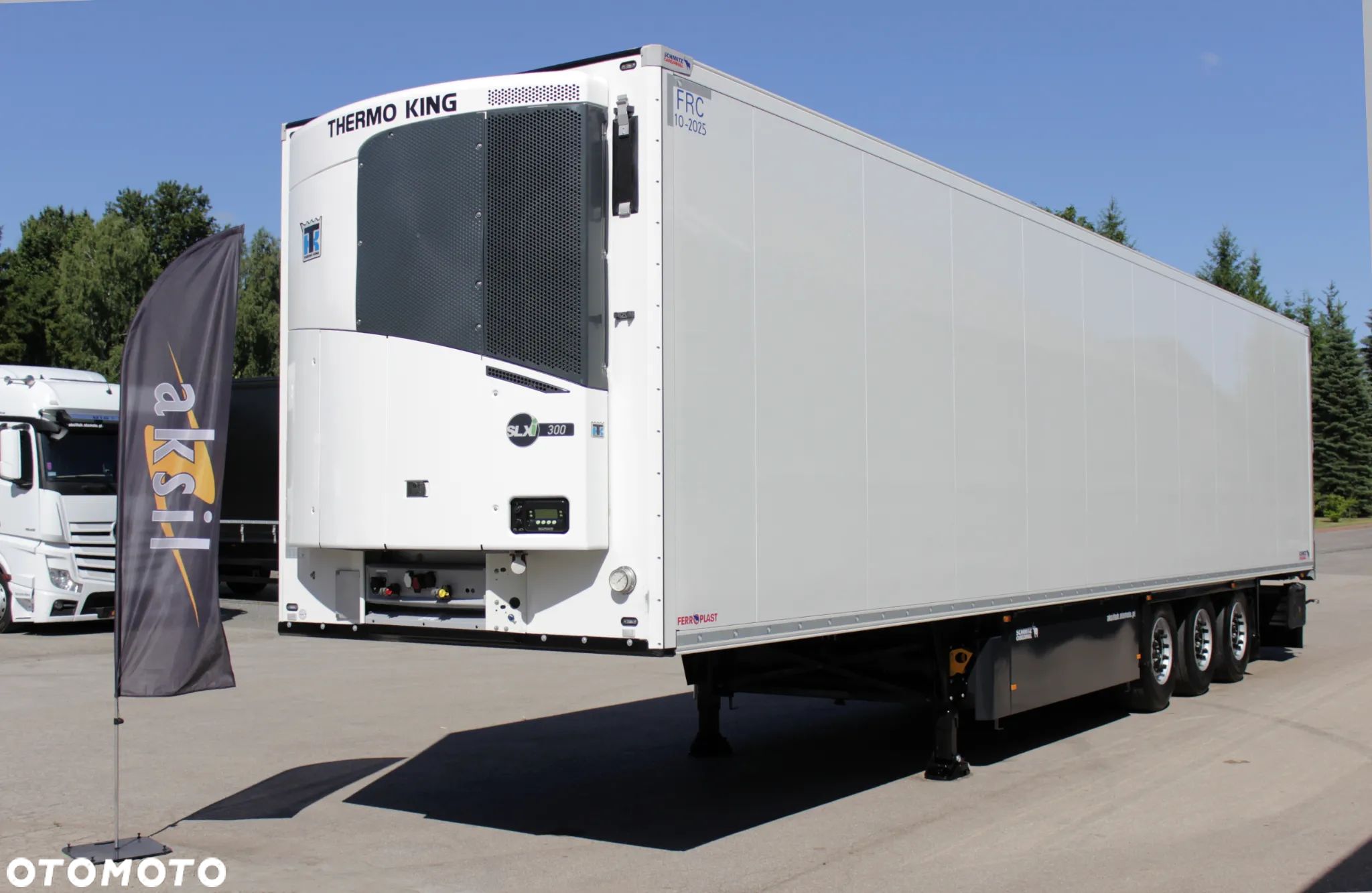 Schmitz Cargobull FP 60 V7 Thermo King SLXi 300 / JAK NOWA / ŚCIANA 7 CM / - 1