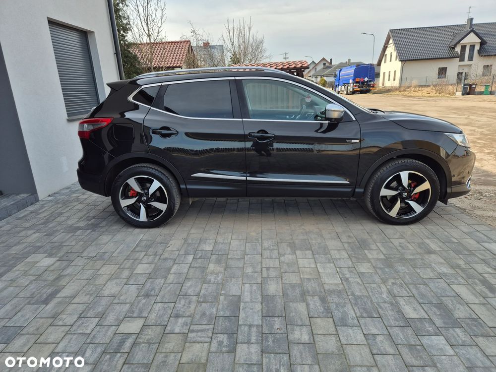 Nissan Qashqai 1.6 DCi 4x4 Black Edition EU6 - 4