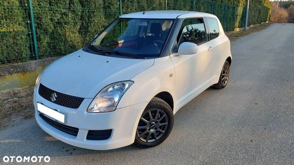 Suzuki Swift - 1