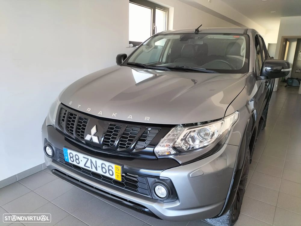 Mitsubishi L200 2.4 DI-D CD Sport Strakar 4WD - 1