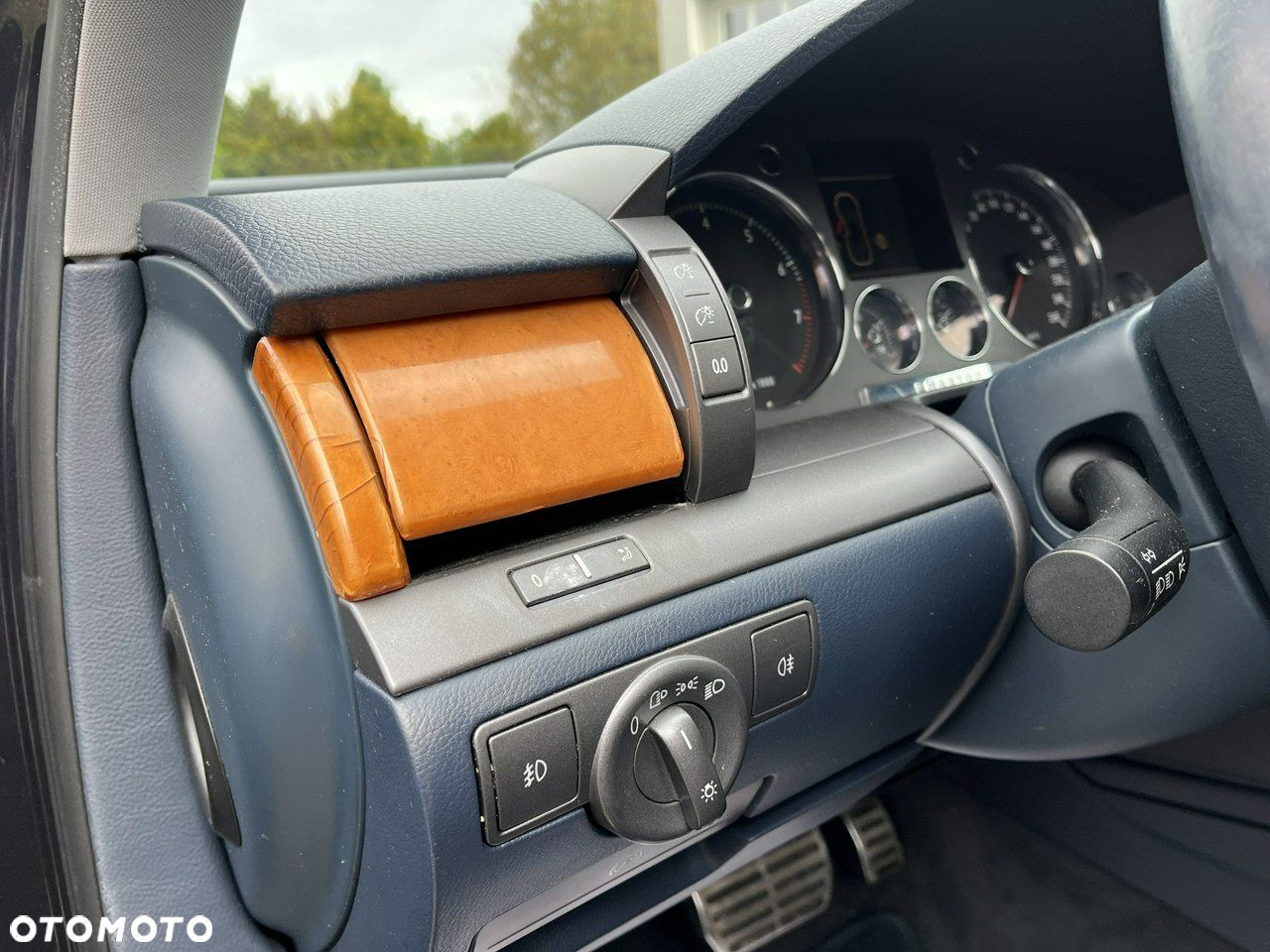 Volkswagen Phaeton - 31