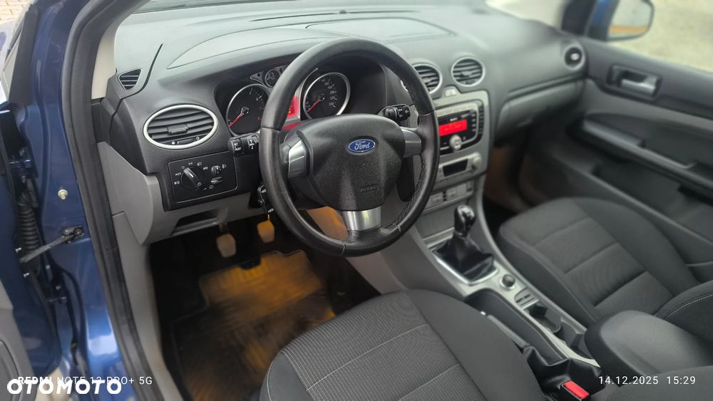 Ford Focus 1.8 Titanium - 21