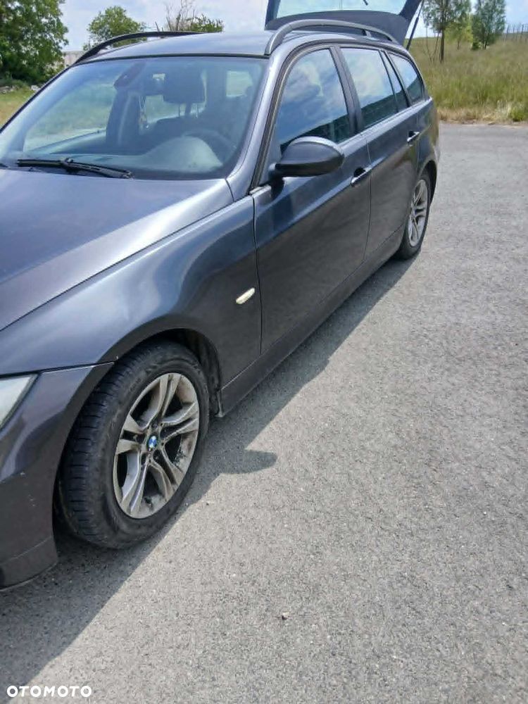 BMW Seria 3 - 1