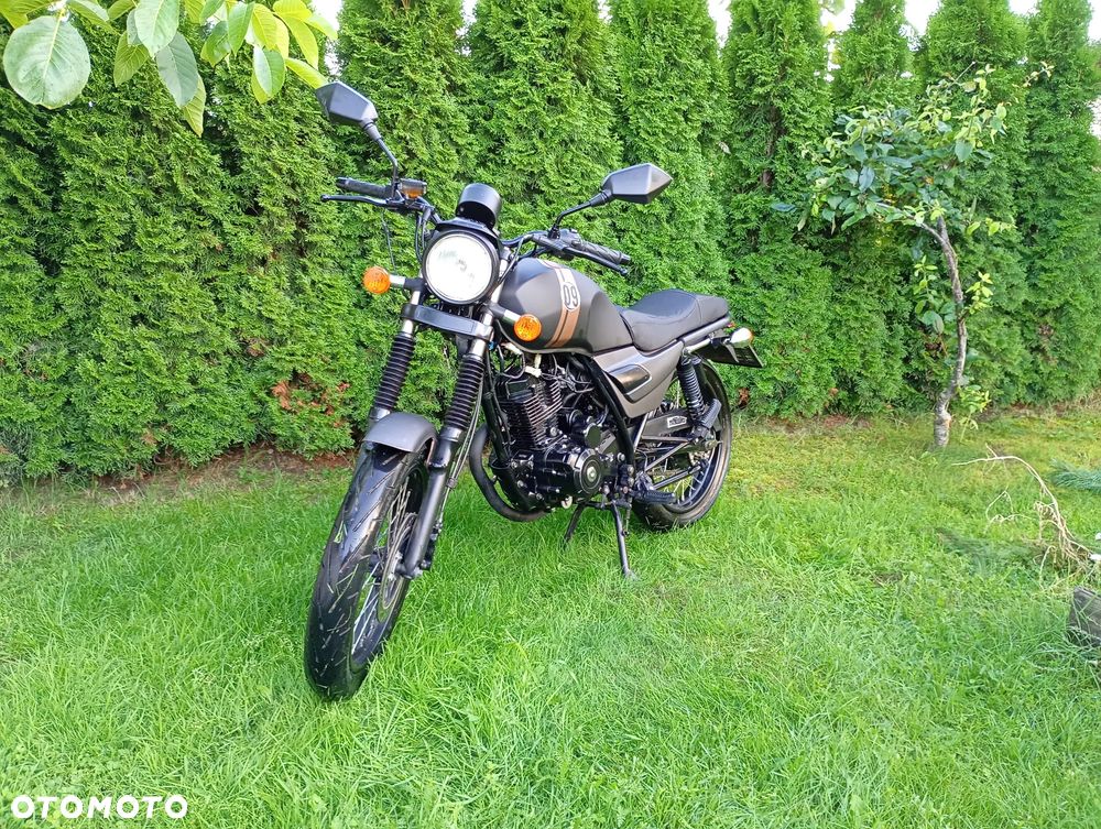 Barton Cafe Racer - 5