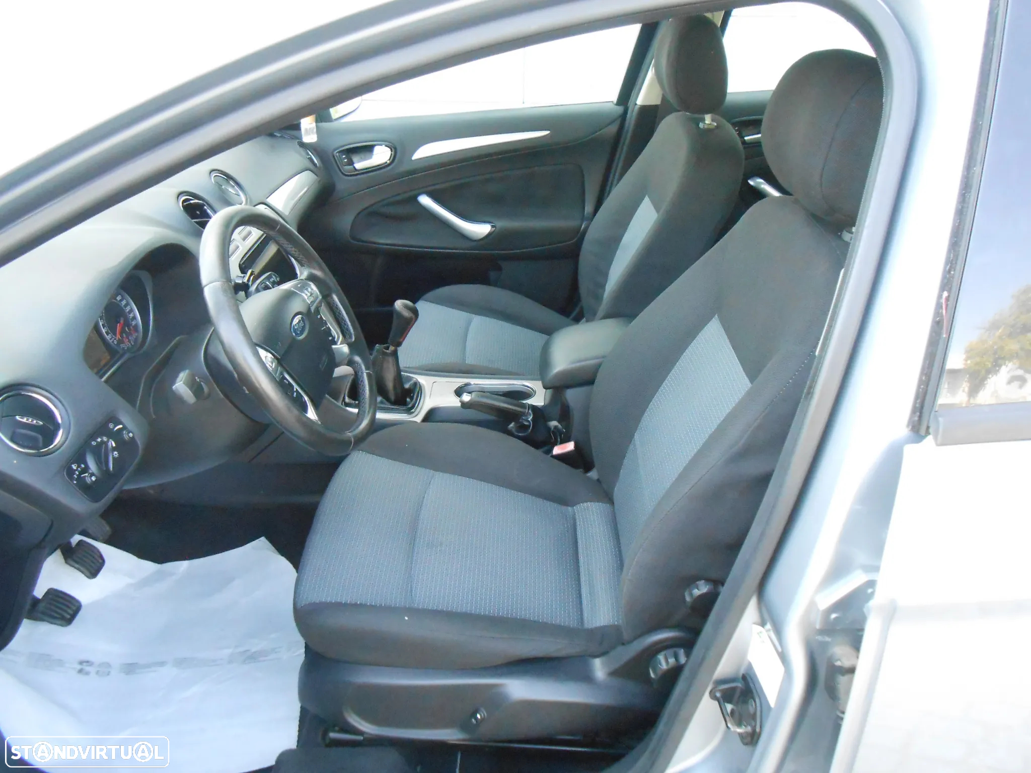 Ford Mondeo SW 1.8 TDCi ECOnetic - 19